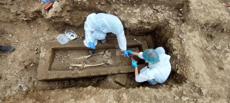 Discovery of Sealed Etruscan Sarcophagus Unearthed at Bisenzio